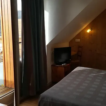 Restaurant Les Tilleuls Otel 3*